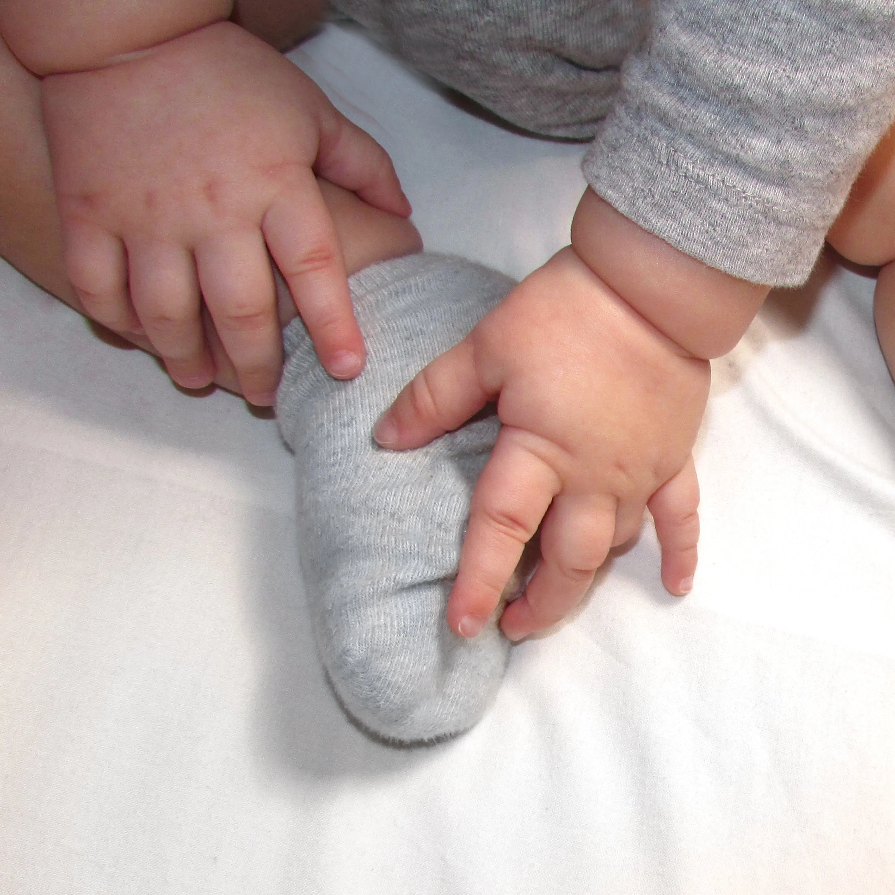 10-Pack Organic Cotton Short Sleeve Bodysuit & Sock Bundle