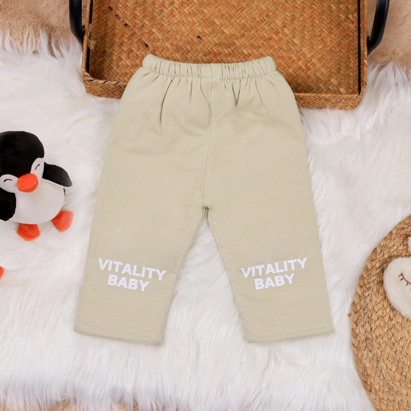 Baby catty suit with 2 pajamis
