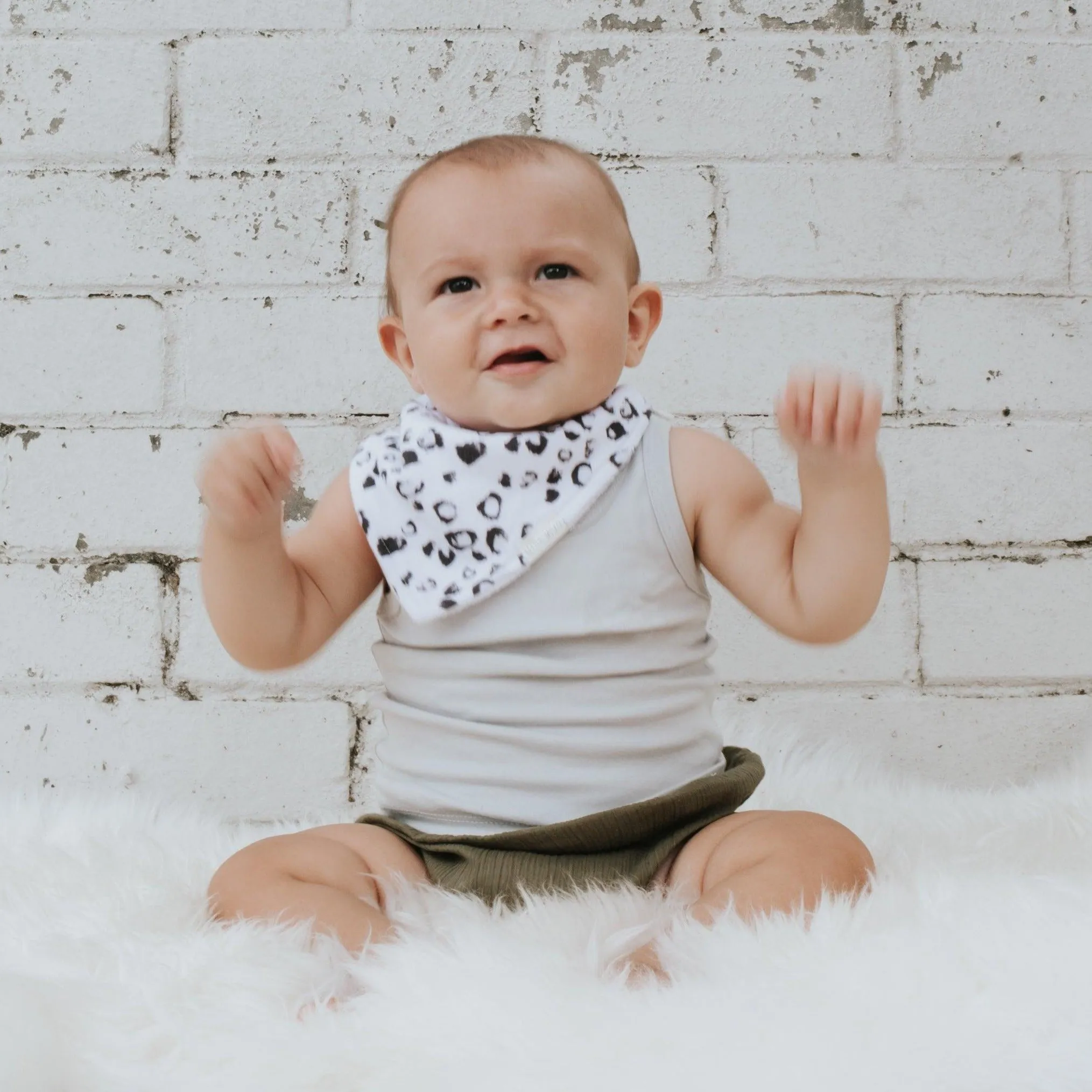 Bandana Dribble Bib Linen | Little Leopard