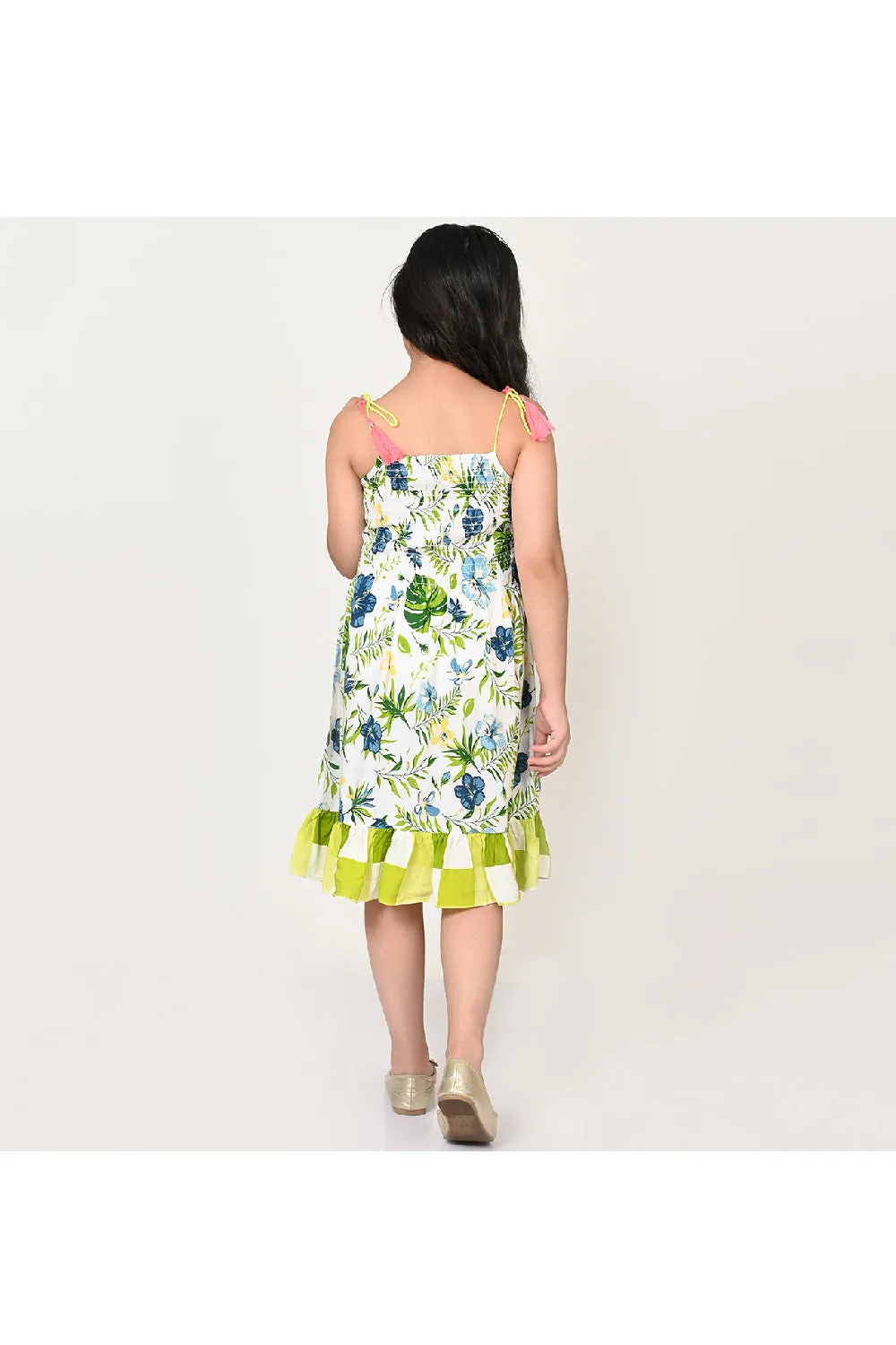Green Floral Printed And Spaghetti Sleeved Tiered Dress