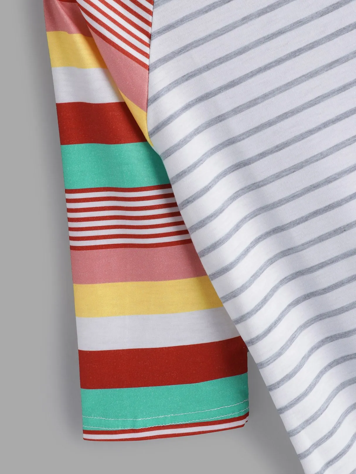 Wholesale Round Neck Half Sleeve Stripe T-Shirts